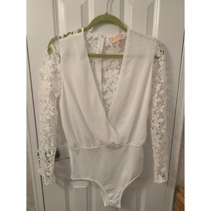 White long sleeve bodysuit
